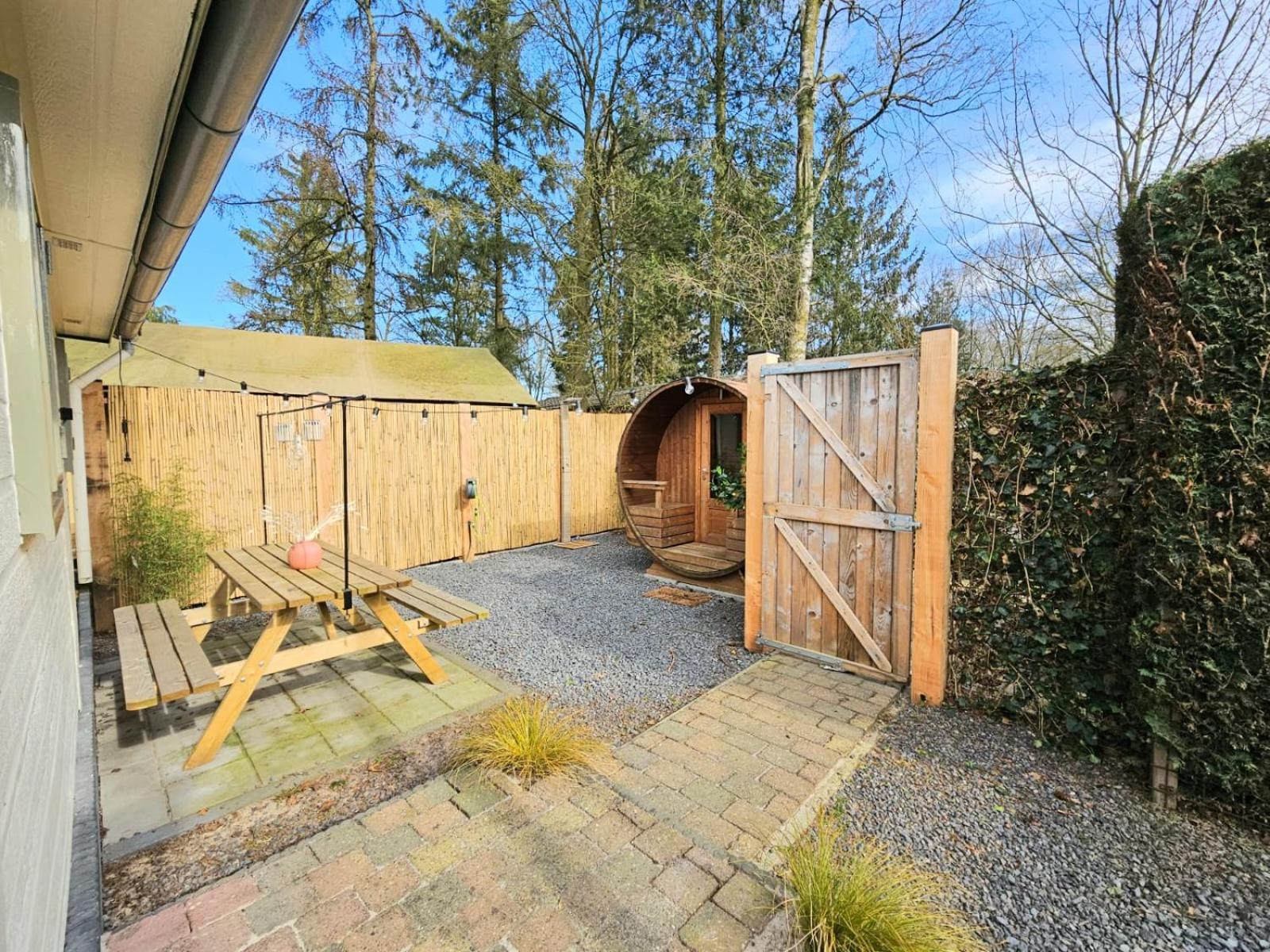 With Private Sauna On The Veluwe With Cold Water Tub Bath * Putten