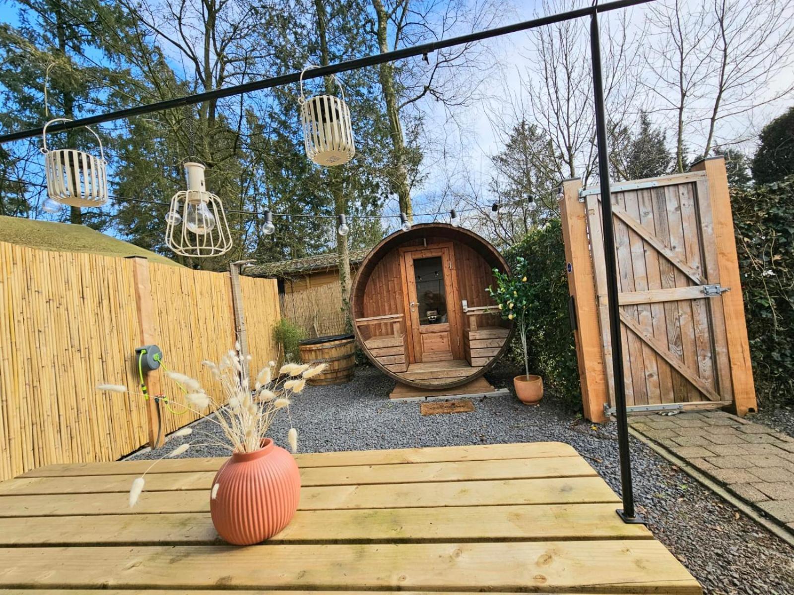 With Private Sauna On The Veluwe With Cold Water Tub Bath Apartment